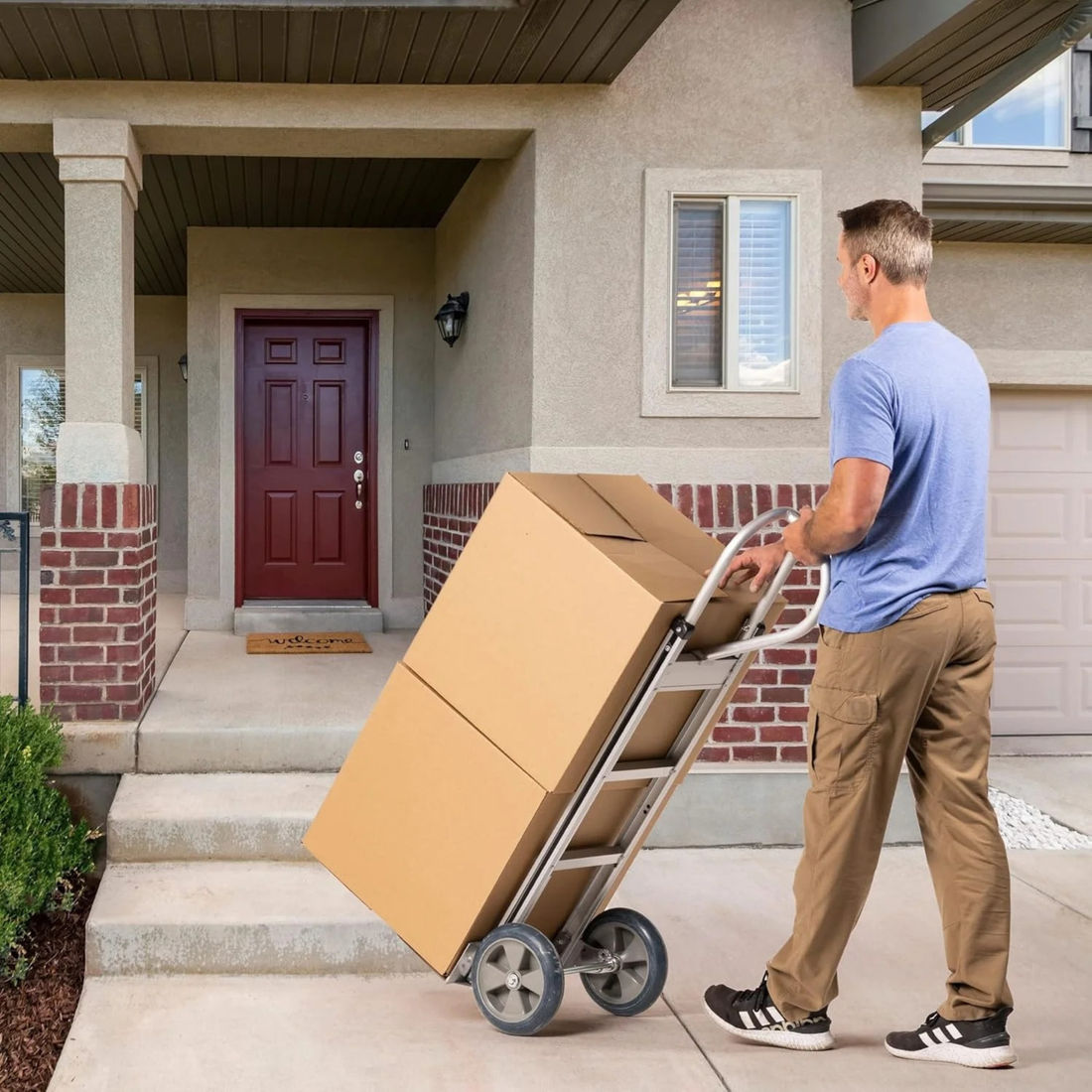 How to Choose the Right Hand Truck for Warehouse & Delivery Use in NY & NJ